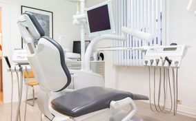 Behandlungsstuhl Zahnarzt